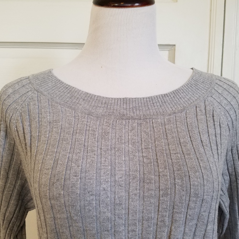 Link Long Sleeve Grey Ribbed Sweater Size XL